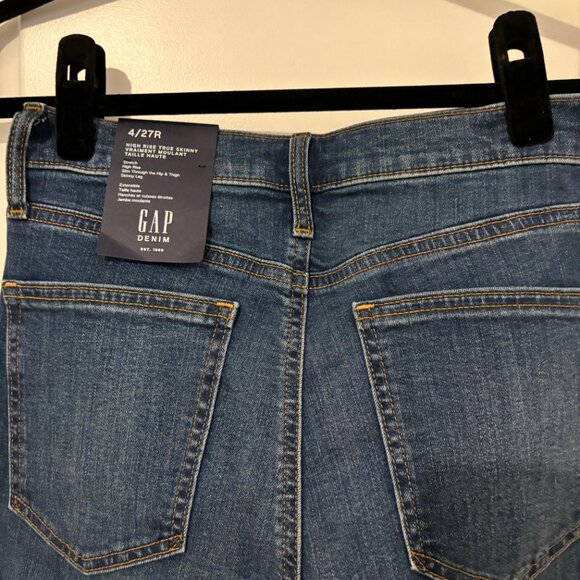 NWT Gap High Rise Stretch Skinny Jeans - Picture 3 of 6